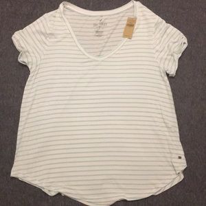 American Eagle T-shirt